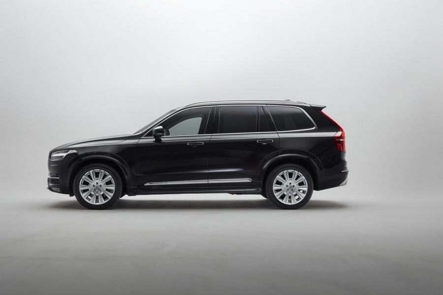  Volvo XC90 Armoured 2019 года  (фото 2 из 11)